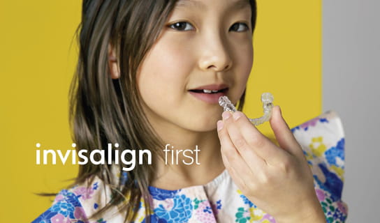 マウスピースを装着する女の子